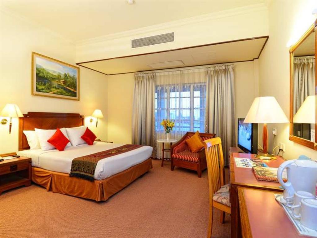 Holiday Villa Hotel City Centre Phnom Pen Exterior foto