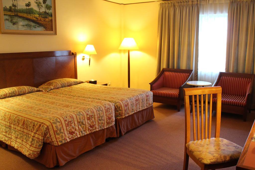 Holiday Villa Hotel City Centre Phnom Pen Cameră foto