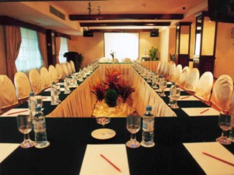 Holiday Villa Hotel City Centre Phnom Pen Facilități foto