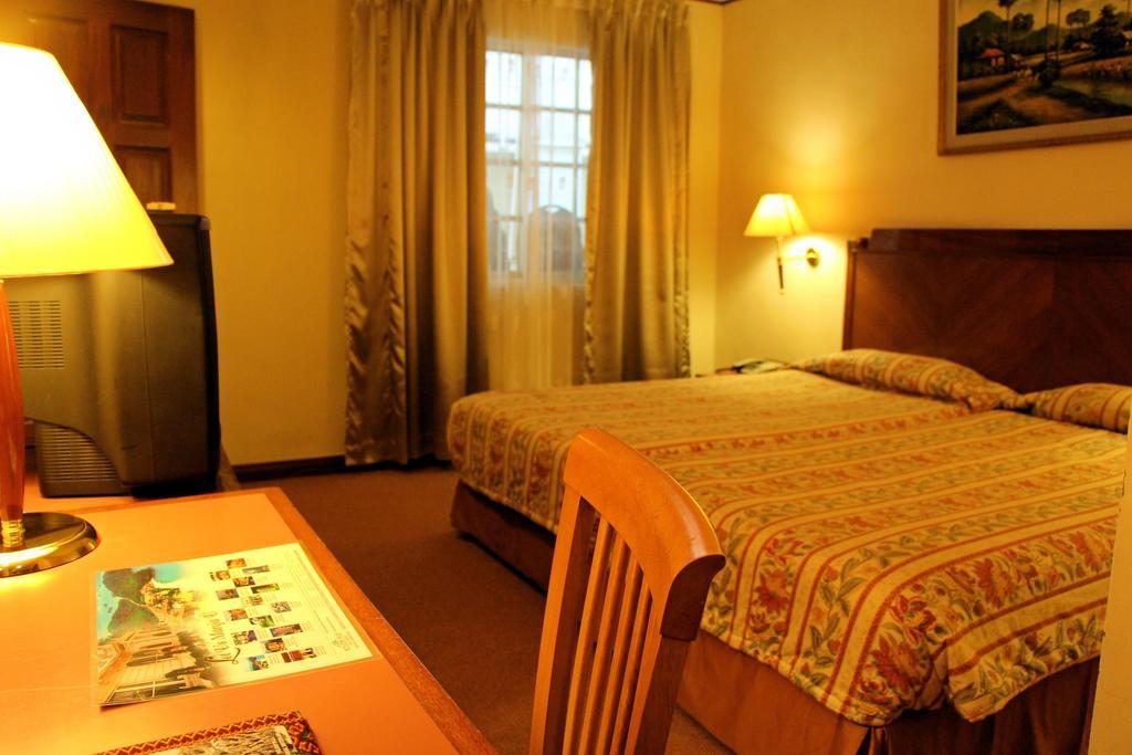 Holiday Villa Hotel City Centre Phnom Pen Exterior foto